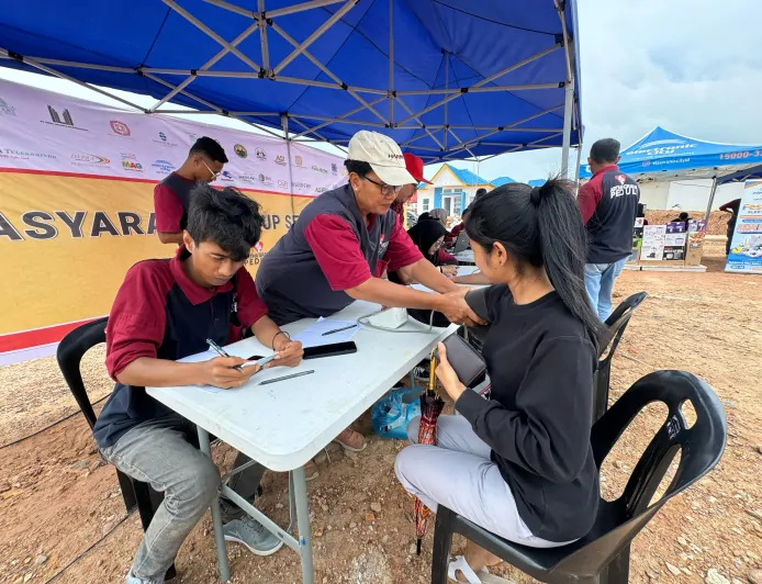 PT Makmur Elok Graha dan Artha Graha Peduli Gelar Pasar Murah dan Penyuluhan Kesehatan di Batam, Rempang, dan Galang