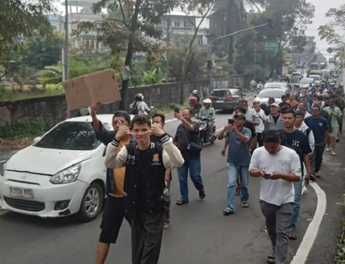 Sweeping Driver Lokal Timur Tengah di Puncak Bogor, Satu Kendaraan PT Indogate Dikejar hingga Cipanas