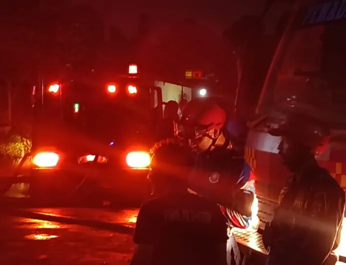 Diduga Gegara Konsleting Listrik Satu Unit Rumah di Lawang Gintung Kota Bogor Kebakaran