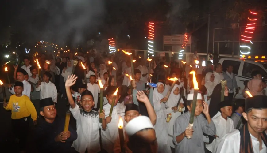 Pawai Obor 2.webp