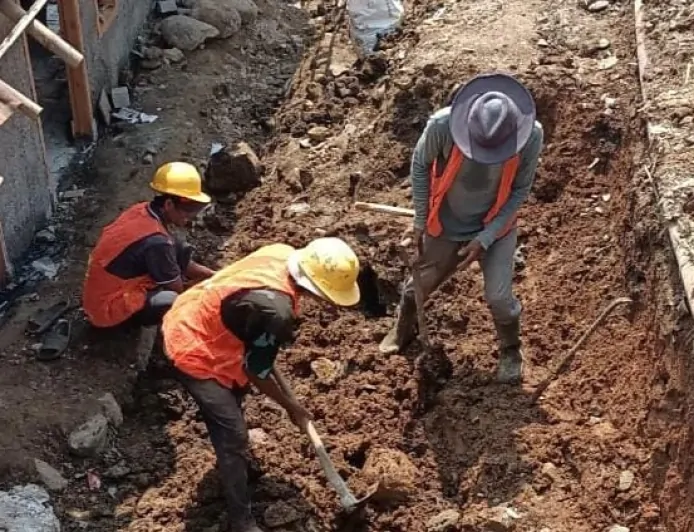 Tanggul Penahan Longsor di Kampung Bongas Mulai Dibangun, Warga Diminta Tak Dirikan Bangunan di Bibir Tebing