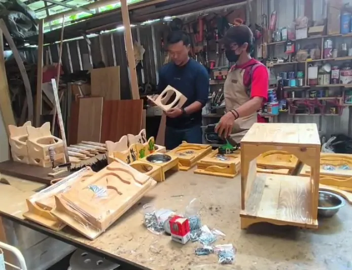 Dari Ukuran Ruangan 3x3 Meter, Dapat Menjadi  Produksi Dekorasi Rumah dan Perlengkapan Kucing