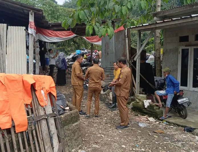 Atasi Masalah Lingkungan, DLH Kabupaten Bogor Tutup TPS Liar yang Sebabkan Timbunan Sampah di Pinggir Jalan