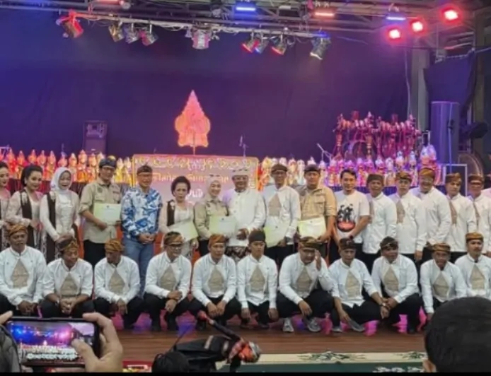 LIngkung Seni Wayang Golek Putra Giriharja 3 Raih Penghargaan Disbudpar Jabar