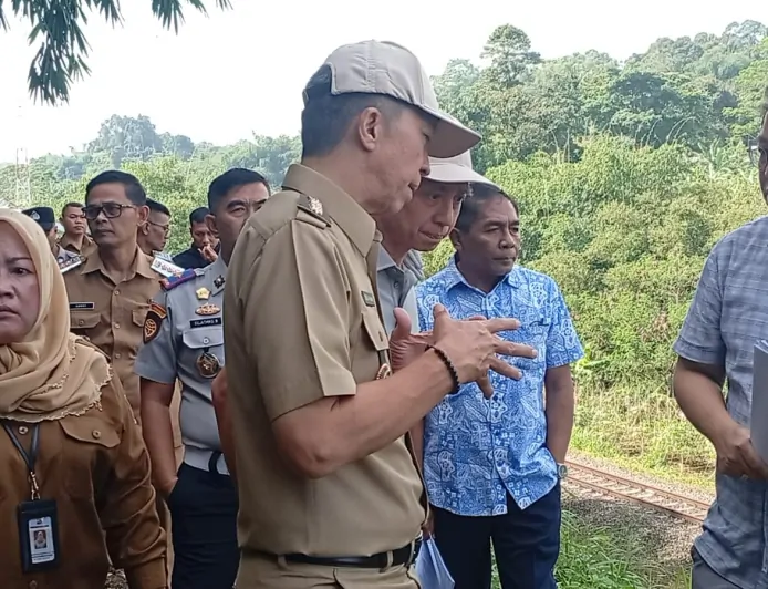 Tinjau Lahan Akses Jalan Menuju Stasiun Ciomas Rancamaya, Wali Kota Bogor Sayang Anggaran Besar Tidak Dimanfaatkan