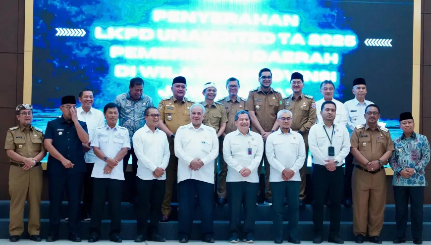 Bupati BPK Jabar 2.webp