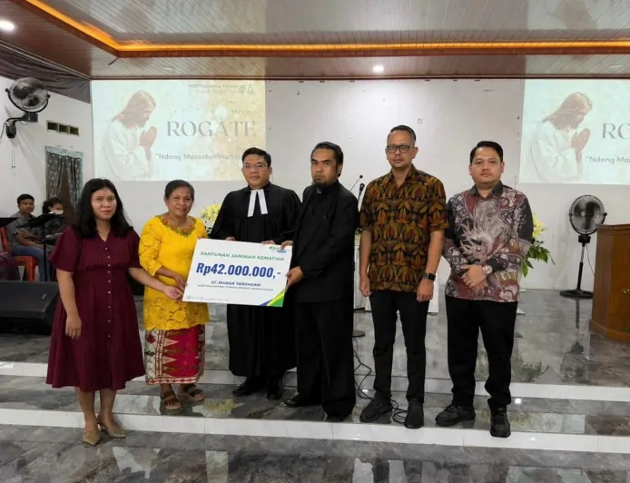 BPJS Ketenagakerjaan Jakarta Buaran Serahkan Santunan JKM Rp42 Juta untuk Ahli Waris Pekerja HKBP Kaliabang Perwira