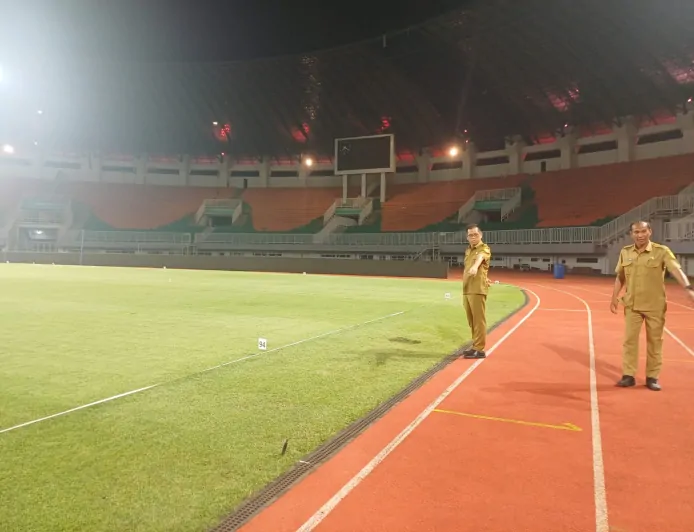 Jelang Piala AFF, Stadion Pakansari Lolos Uji Pencahayaan, Rumput Dapat Apresiasi