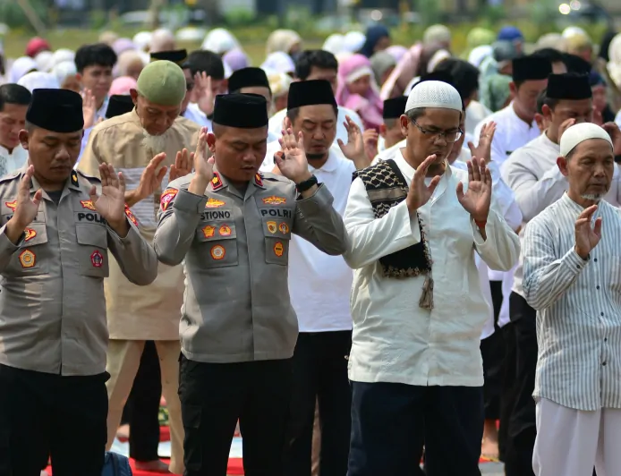 Hujan Tak Kunjung Turun, Ribuan Warga Bogor Salat Istisqa: Sumur dan Sawah Mulai Mengering