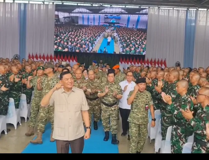 Menhan Beri Pembekalan kepada Seribu Lebih Siswa Komcad dari BUMN di Bandung